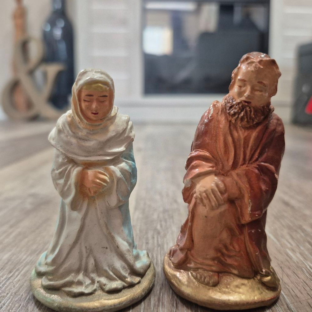 Religious Figurine Set - White & Brown